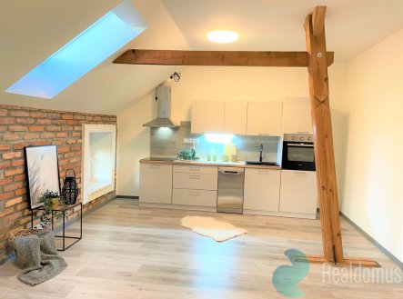 Pronájem bytu, 2+kk, 51 m²