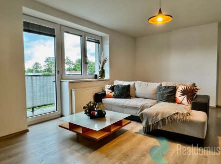 Pronájem bytu, 2+kk, 56 m²