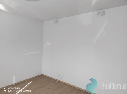 Pronájem bytu, 4+kk, 82 m²