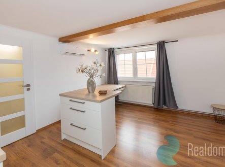 Pronájem bytu, 2+kk, 50 m²