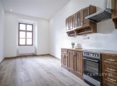 Pronájem bytu, 2+1, 77 m²