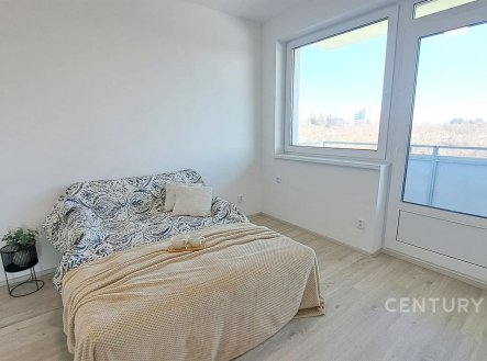 . | Pronájem bytu, 2+kk, 63 m²