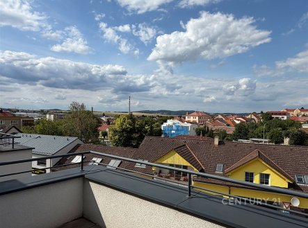 Pronájem bytu, 2+kk, 44 m²