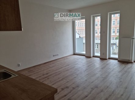 Pronájem bytu, 1+kk, 57 m²