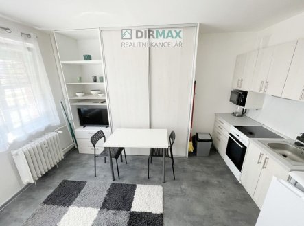Pronájem bytu, 1+kk, 22 m²