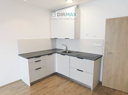 Pronájem bytu, 1+kk, 38 m²