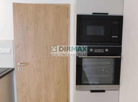 Pronájem bytu, 1+kk, 38 m²