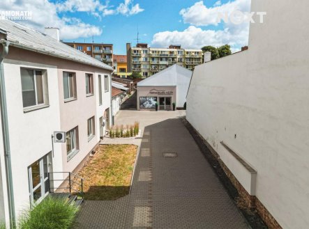 Prodej komerčního objektu, obchodní centrum, 2 610 m²