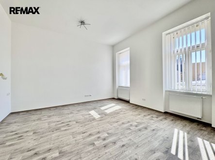 Pronájem bytu, 2+kk, 87 m²