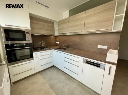 Pronájem bytu, 2+1, 55 m²