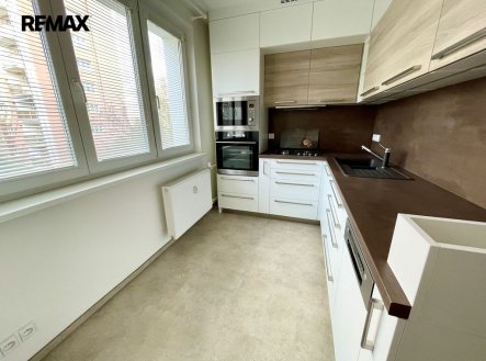 Pronájem bytu, 2+1, 55 m²