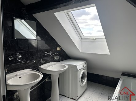 Pronájem bytu, 3+1, 90 m²
