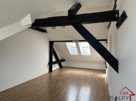 Pronájem bytu, 3+1, 90 m²