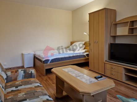 Pronájem bytu, 1+1, 37 m²