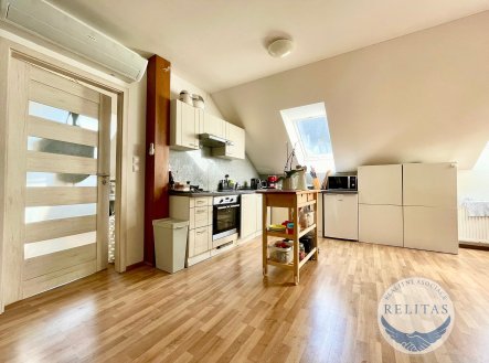 Pronájem bytu, 3+kk, 89 m²