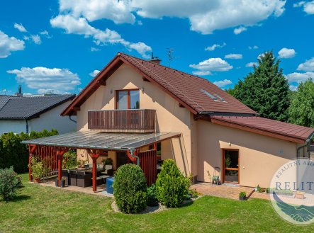 fotografie nemovitosti č. 1 | Prodej - dům/vila, 195 m²