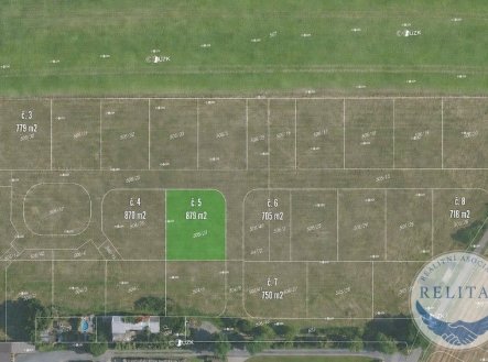 Prodej pozemku pro bydlení, 879 m²