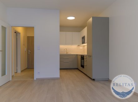 Pronájem bytu, 2+kk, 77 m²