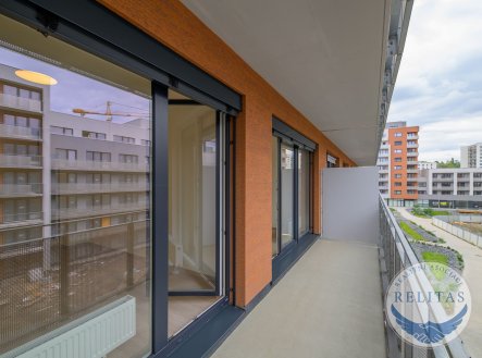 Pronájem bytu, 2+kk, 77 m²