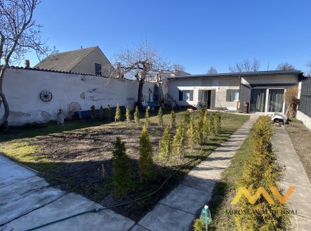 Pronájem bytu, 3+1, 90 m²