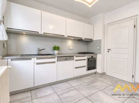 Pronájem bytu, 3+1, 74 m²