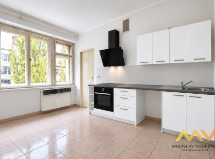 Pronájem bytu, 3+1, 95 m²