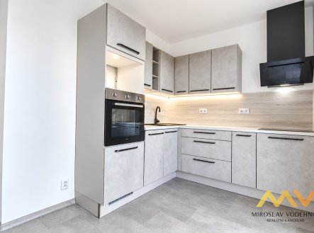 Pronájem bytu, 2+1, 55 m²