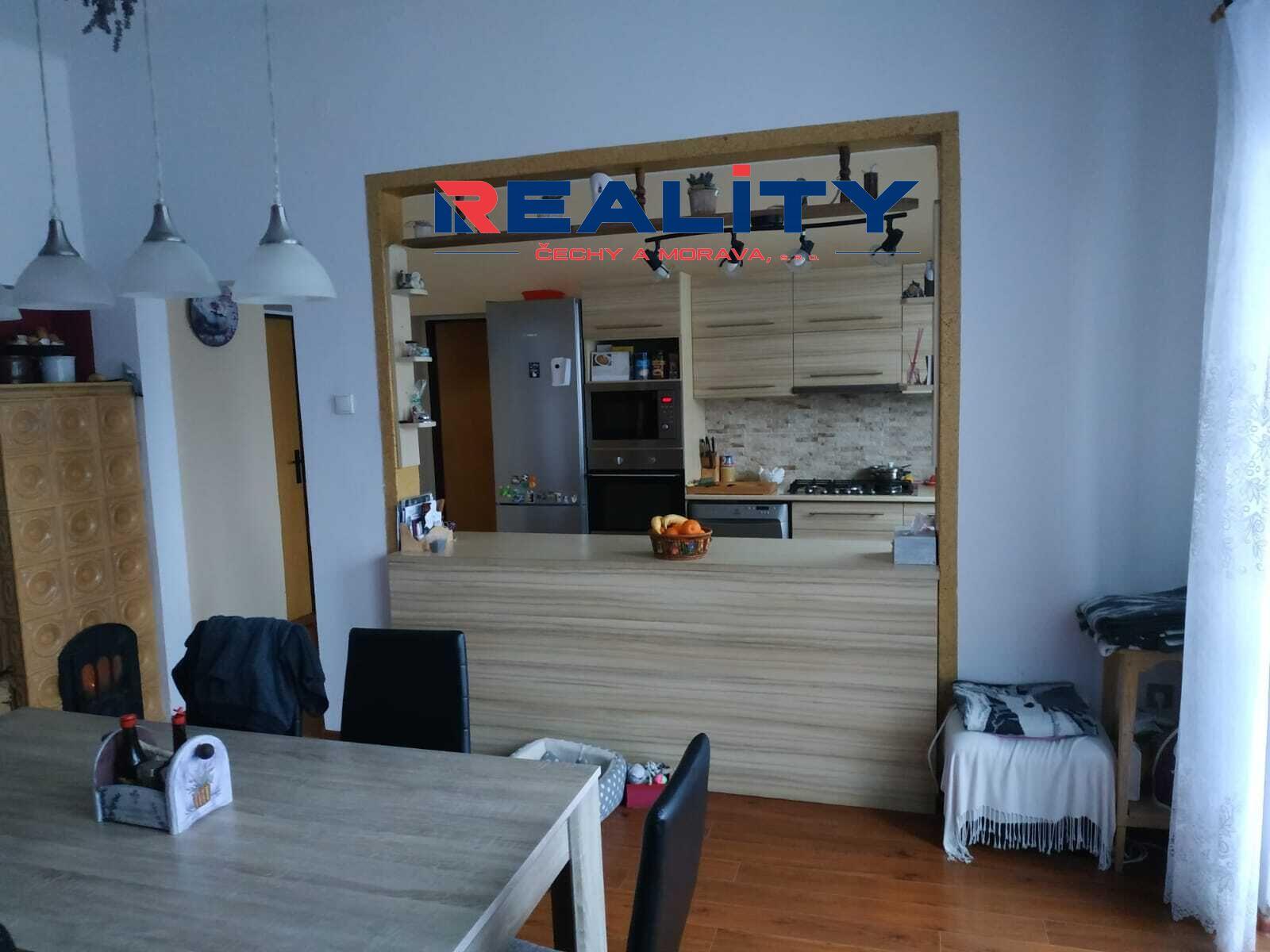 Klidné bydlení v rodinném domě s vlastní zahradou