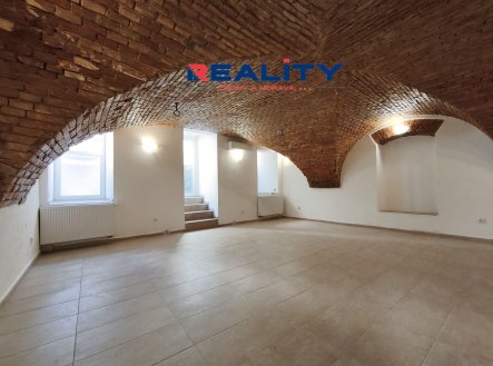 Pronájem bytu, 1+kk, 70 m²