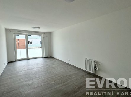 Pronájem bytu, 2+kk, 70 m²