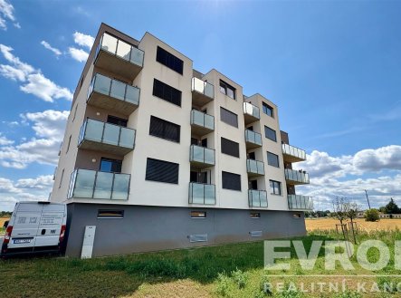 Pronájem bytu, 2+kk, 50 m²