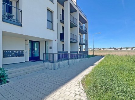 Pronájem bytu, 3+kk, 74 m²