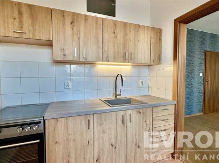 Pronájem bytu, 2+1, 43 m²