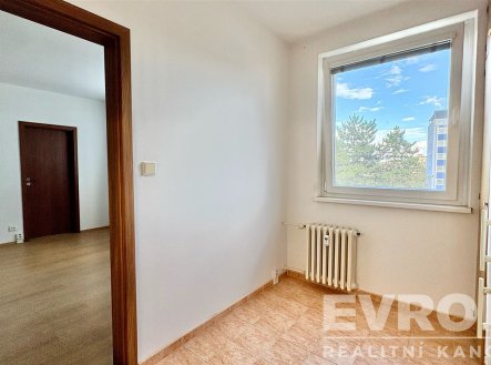 Pronájem bytu, 2+1, 43 m²