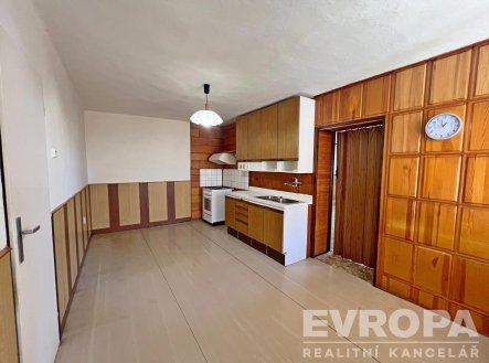 Kuchyň (přízemí) | Prodej - dům/vila, 175 m²