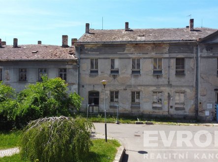 Prodej obchodní prostory, 1 200 m²