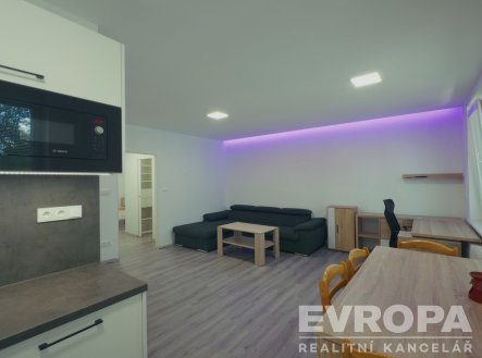 Pronájem bytu, 2+kk, 51 m²