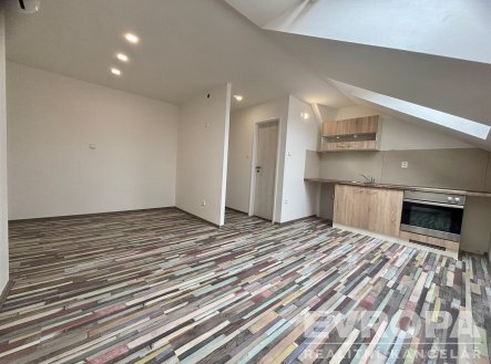 Pronájem bytu, 1+kk, 23 m²