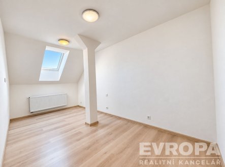 Pronájem bytu, 2+kk, 50 m²