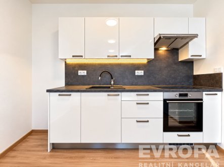 Pronájem bytu, 2+kk, 43 m²
