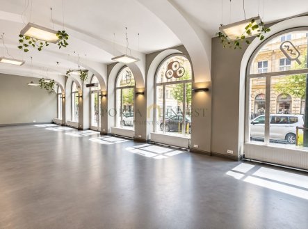 Pronájem obchodní prostory, 180 m²