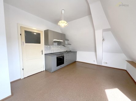 Pronájem bytu, 1+kk, 22 m²