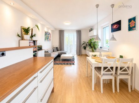 Pronájem bytu, 3+kk, 75 m²