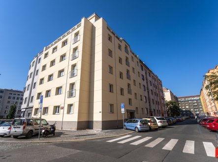 Pronájem bytu, 3+kk, 83 m²