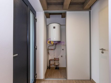 Prodej bytu, 1+kk, 60 m²