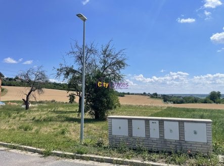 Prodej pozemku pro bydlení, 1 090 m²