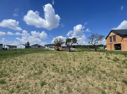 Prodej pozemku pro bydlení, 1 090 m²