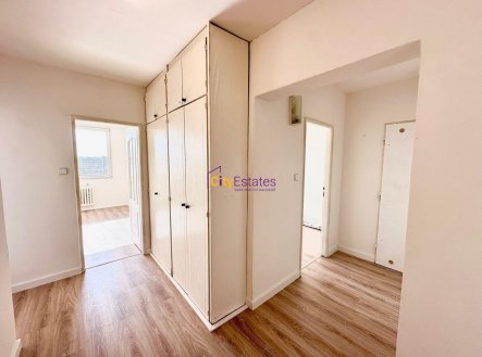 Pronájem bytu, 3+kk, 62 m²