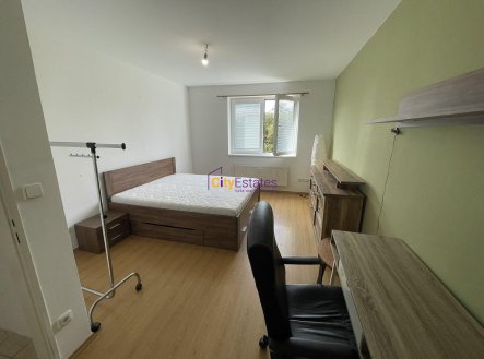 Pronájem bytu, 2+1, 72 m²
