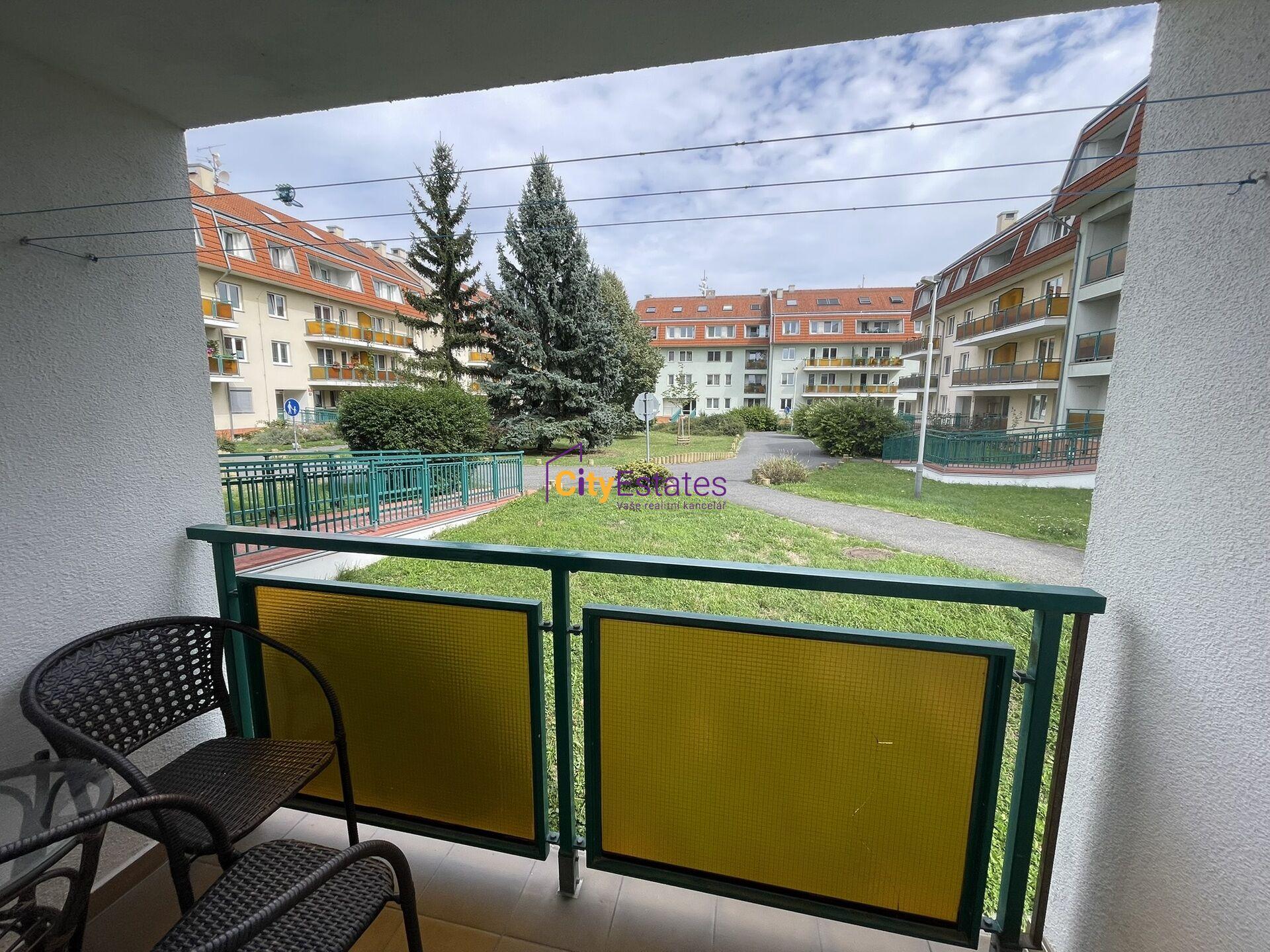 Prostorné 2+1/B v Praze 6 Suchdol k pronájmu
